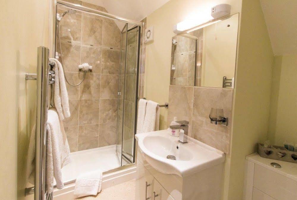 Fern Lodge Guesthouse ハイス エクステリア 写真