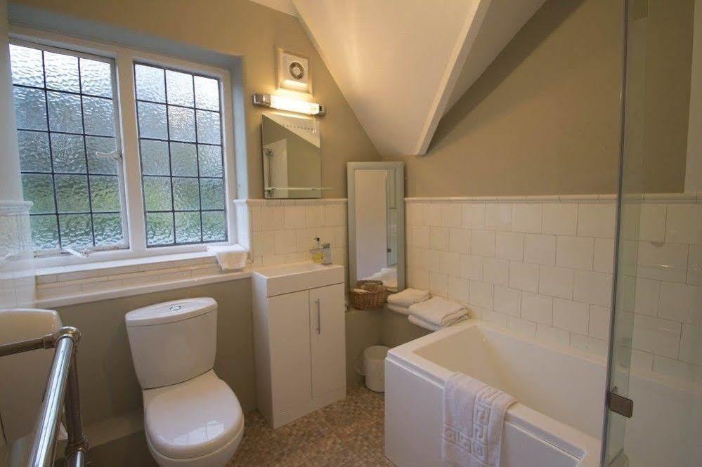 Fern Lodge Guesthouse ハイス エクステリア 写真