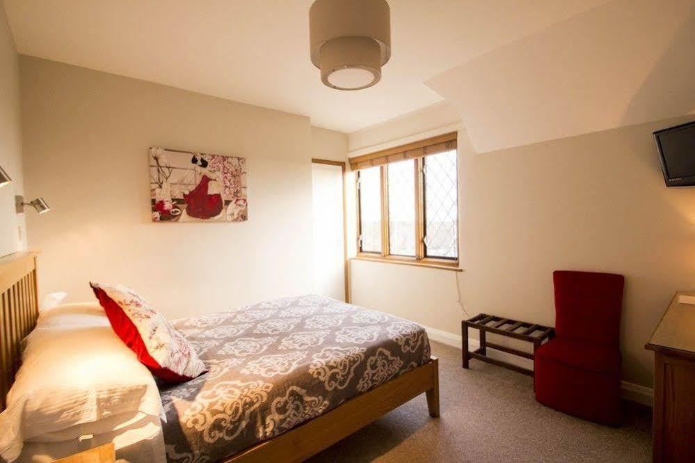 Fern Lodge Guesthouse ハイス エクステリア 写真